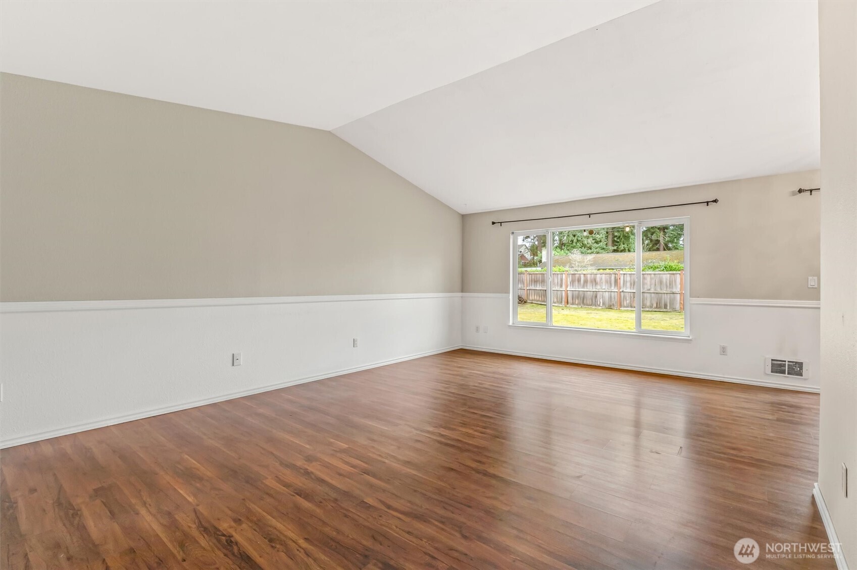 2611 Northeast 23rd Place Renton, WA 98056 - Photo 6 of 28