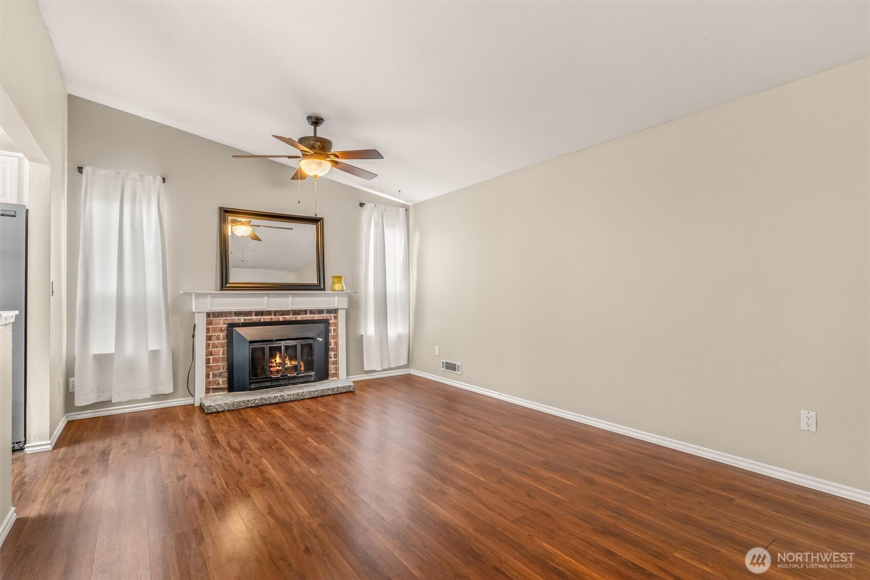 2611 Northeast 23rd Place Renton, WA 98056 - Photo 9 of 28
