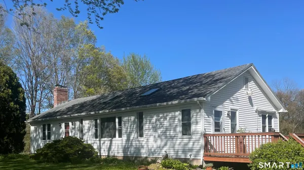 $2,900 | 260 South Grand Street, Suffield, CT 06093