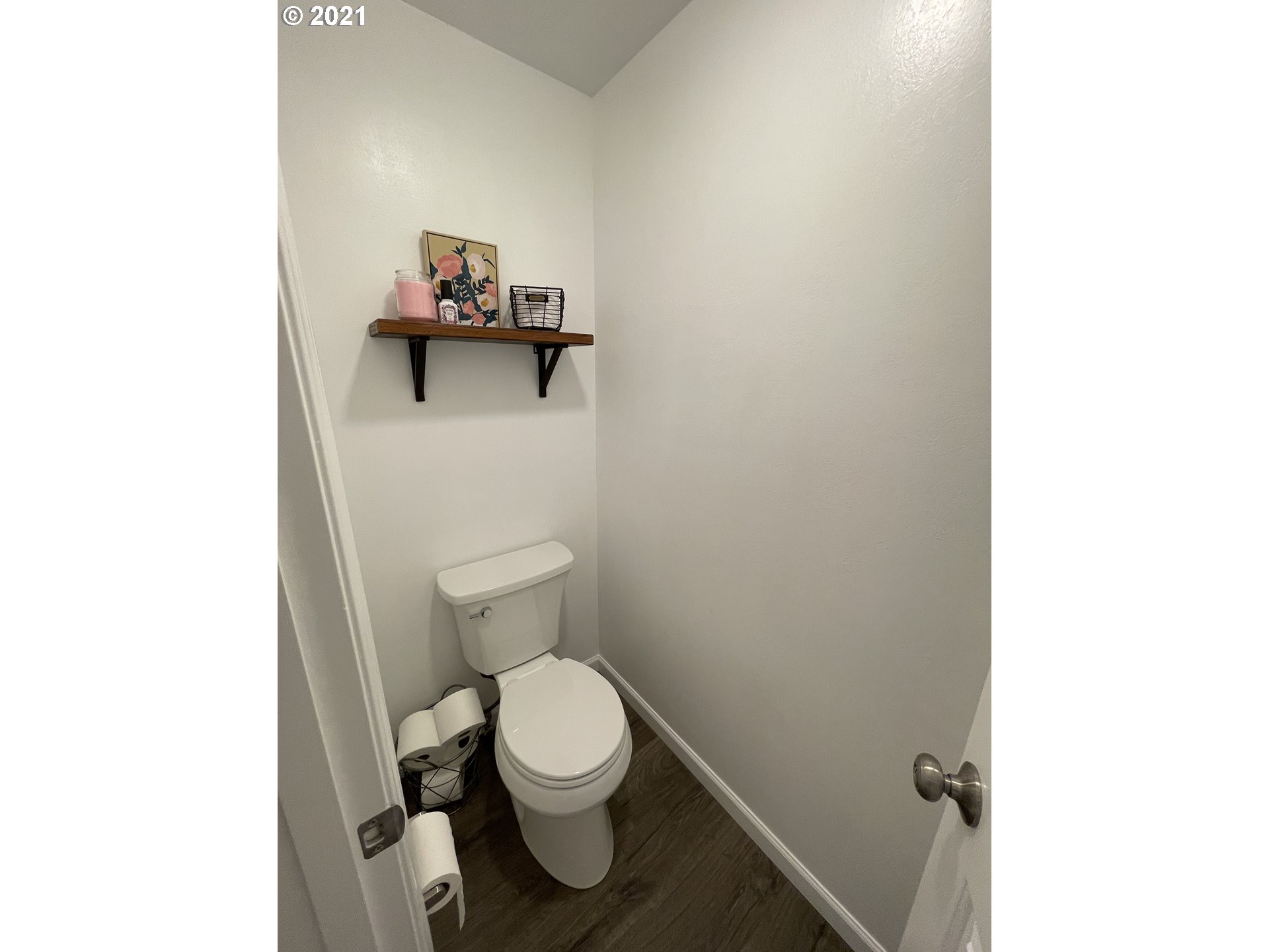 1670 Ridgley Boulevard Eugene, OR 97401 - Photo 13 of 32