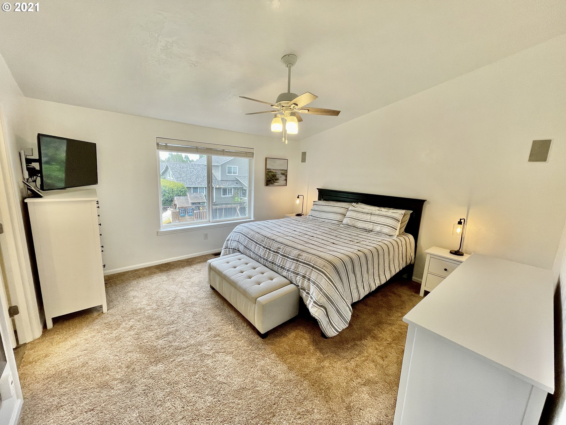 1670 Ridgley Boulevard Eugene, OR 97401 - Photo 16 of 32
