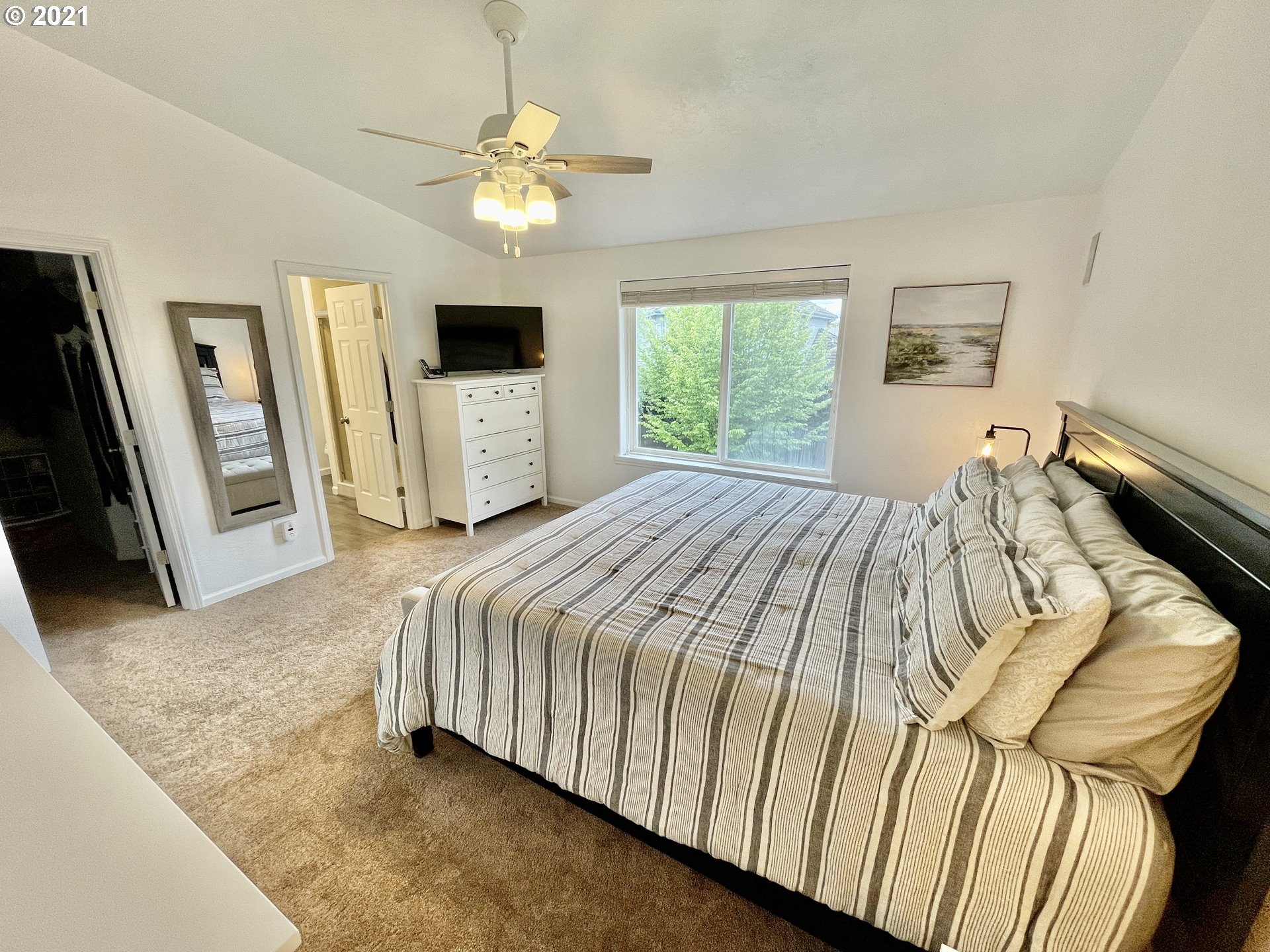 1670 Ridgley Boulevard Eugene, OR 97401 - Photo 17 of 32