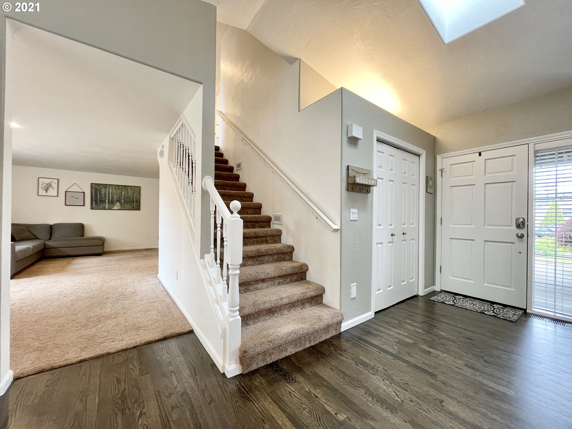 1670 Ridgley Boulevard Eugene, OR 97401 - Photo 5 of 32