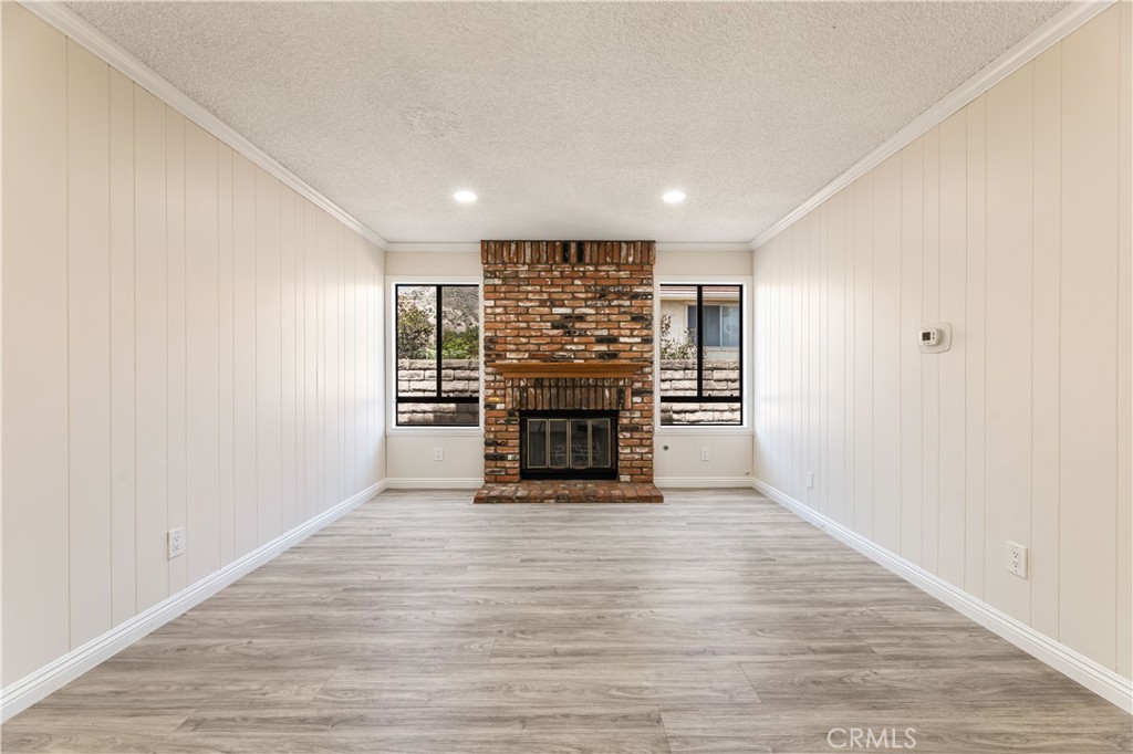 12065 Shadow Glen Lane Porter Ranch, CA 91326 - Photo 4 of 46 Family Room