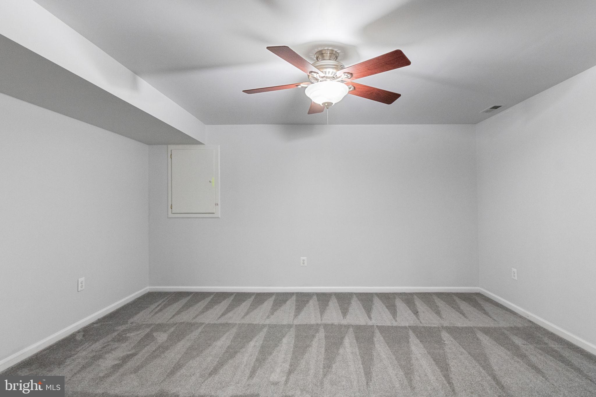 60 Ripley Road Stafford, VA 22556 - Photo 40 of 48 Additional view of the den