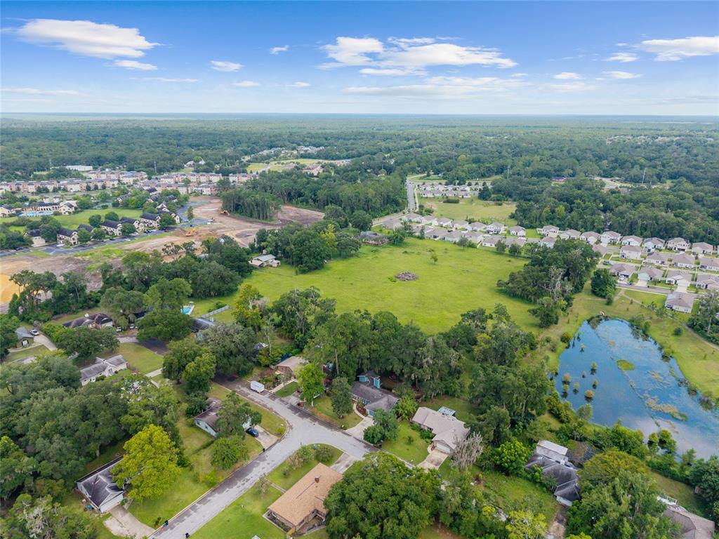 8129 Southwest 57 Place Gainesville, FL 32608 - Photo 4 of 87