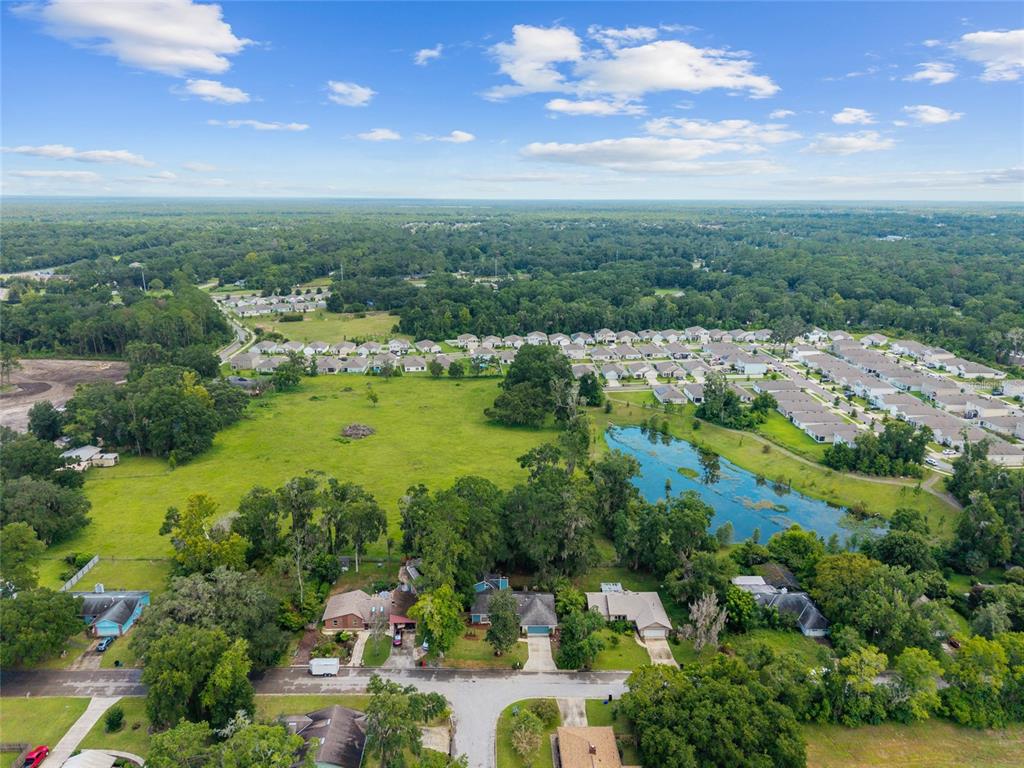 8129 Southwest 57 Place Gainesville, FL 32608 - Photo 5 of 87