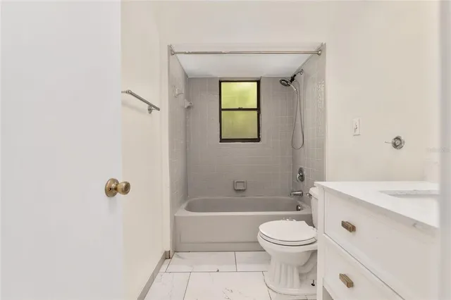 $289,900 | 8129 Southwest 57 Place, Gainesville, FL 32608