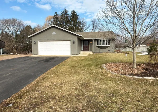 $385,000 | 1969 Shakopee Avenue East, Shakopee, MN 55379