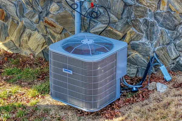 $219,000 | 3870 Dulaney Road, Mosheim, TN 37818