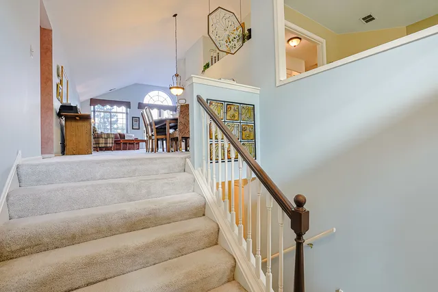 a view of entryway and hall