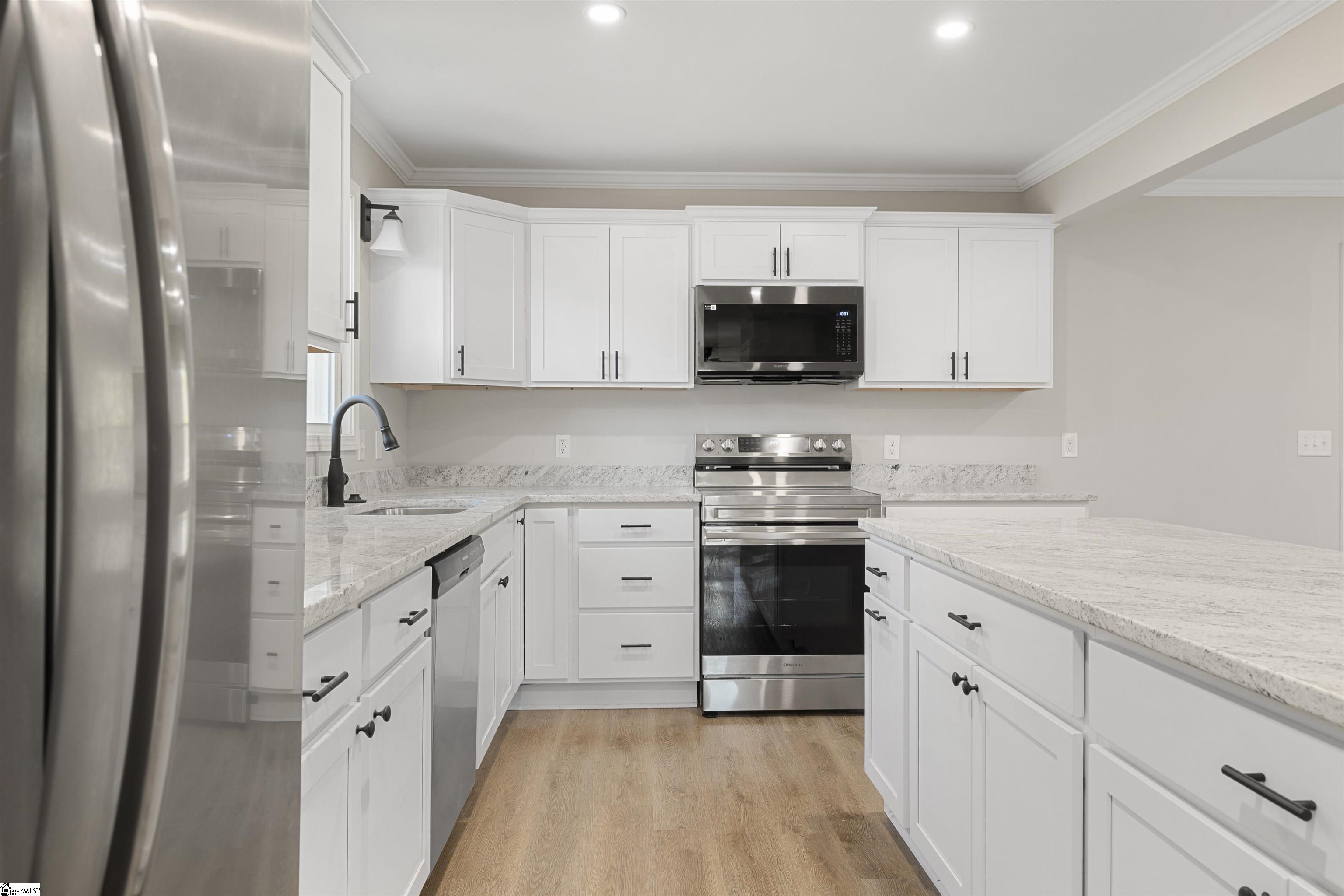 267 Catherine Lane Seneca, SC 29678 - Photo 5 of 18