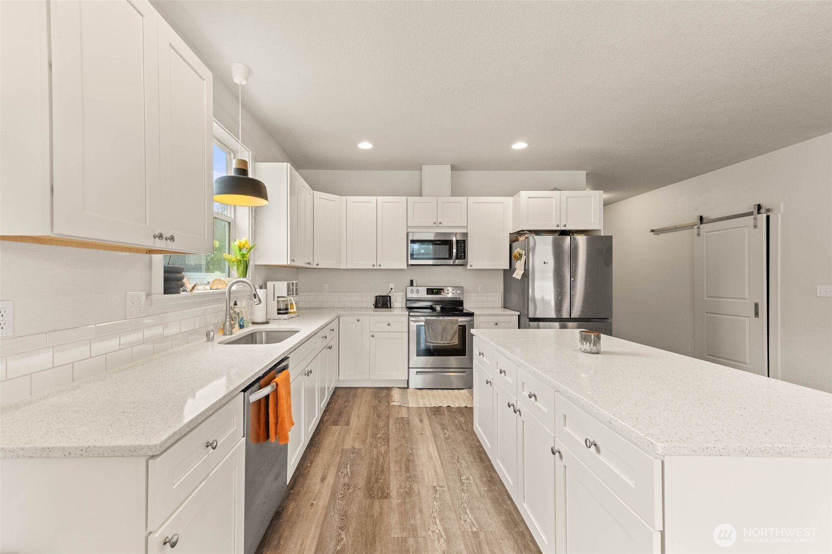 817 B Street Vader, WA 98593 - Photo 6 of 33