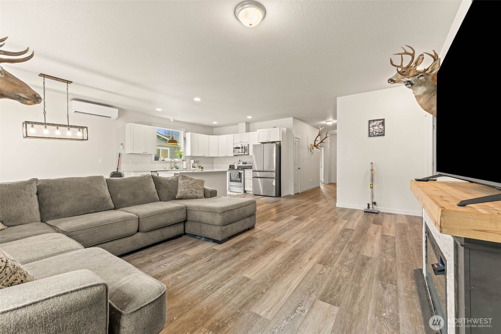 817 B Street Vader, WA 98593 - Photo 9 of 33