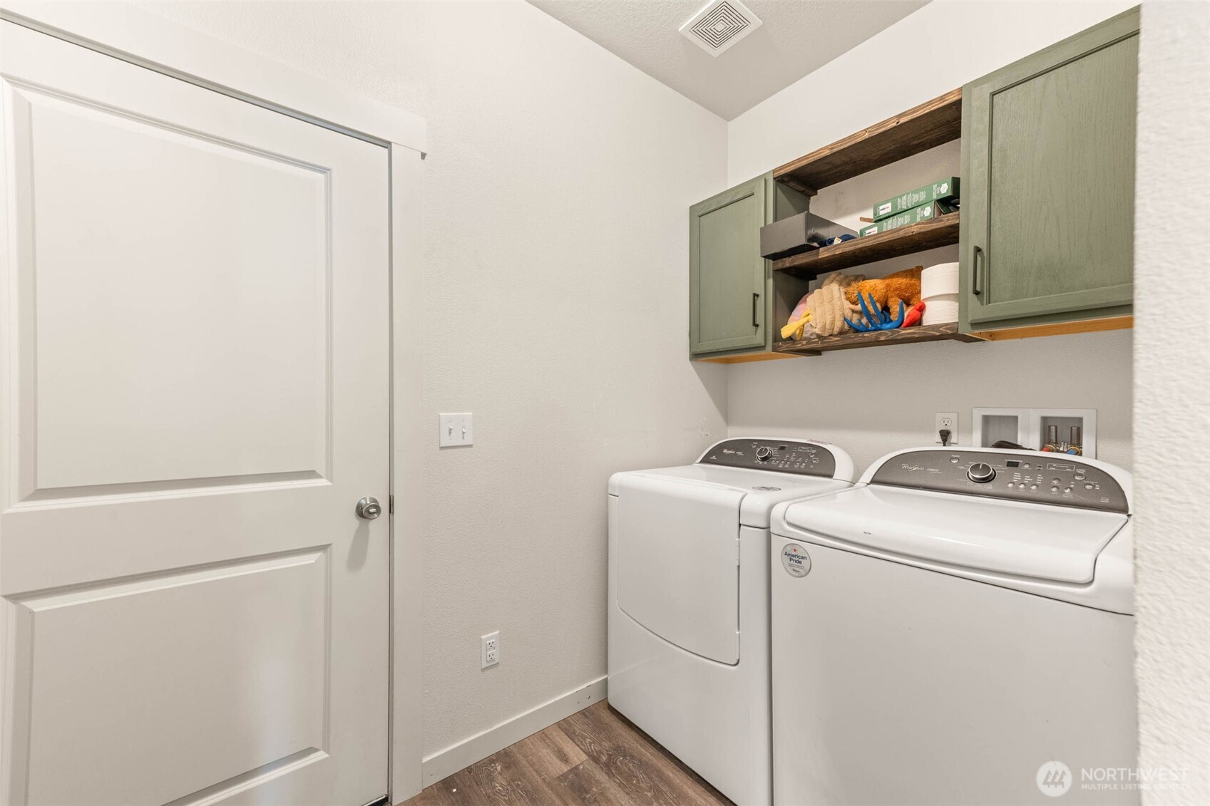 817 B Street Vader, WA 98593 - Photo 10 of 33