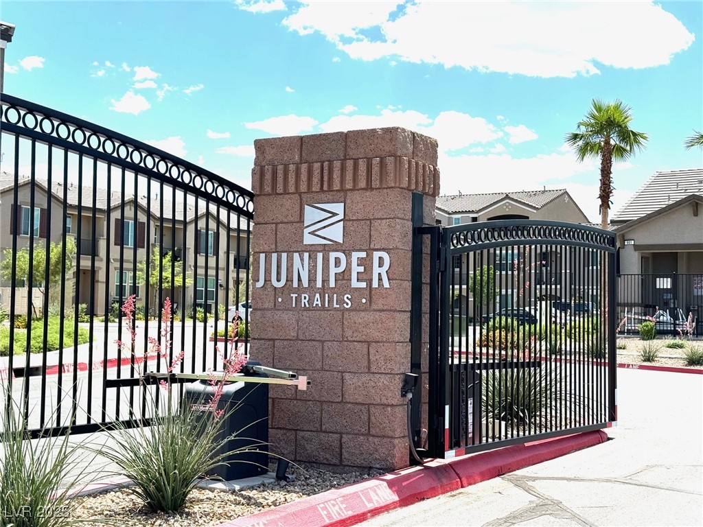 489 Filaree Place Henderson, NV 89015 - Photo 17 of 31 Gated Entry