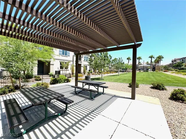 $374,900 | 489 Filaree Place, Henderson, NV 89015