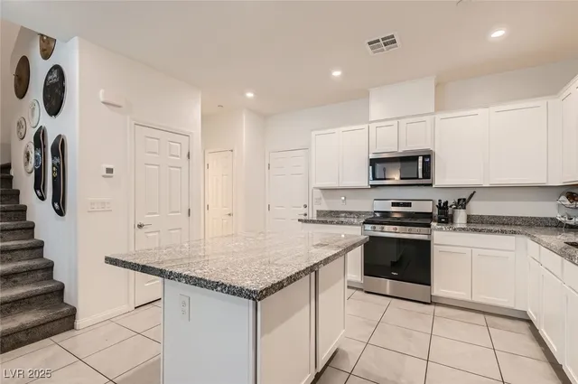 $374,900 | 489 Filaree Place, Henderson, NV 89015