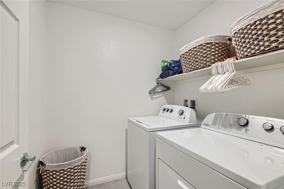 489 Filaree Place Henderson, NV 89015 - Photo 21 of 31 Upstairs Laundry