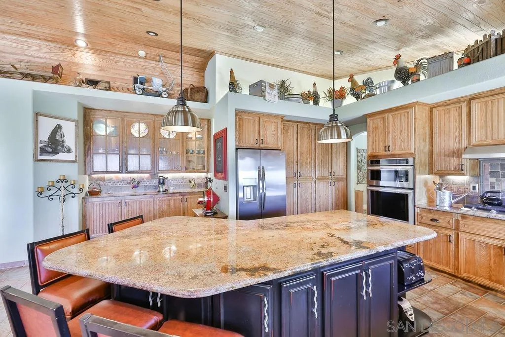 15635 Broad Oaks Road El Cajon, CA 92021 - Photo 7 of 36 Gallery Image 7