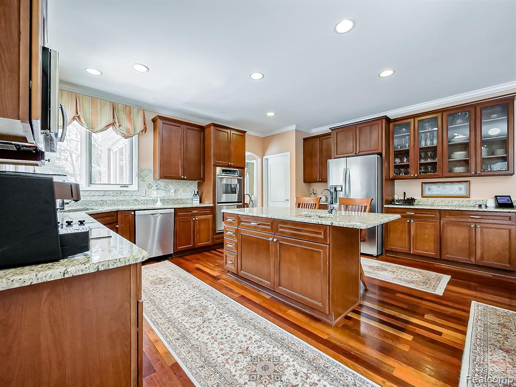 37159 Howard Road Farmington Hills, MI 48331 - Photo 5 of 31