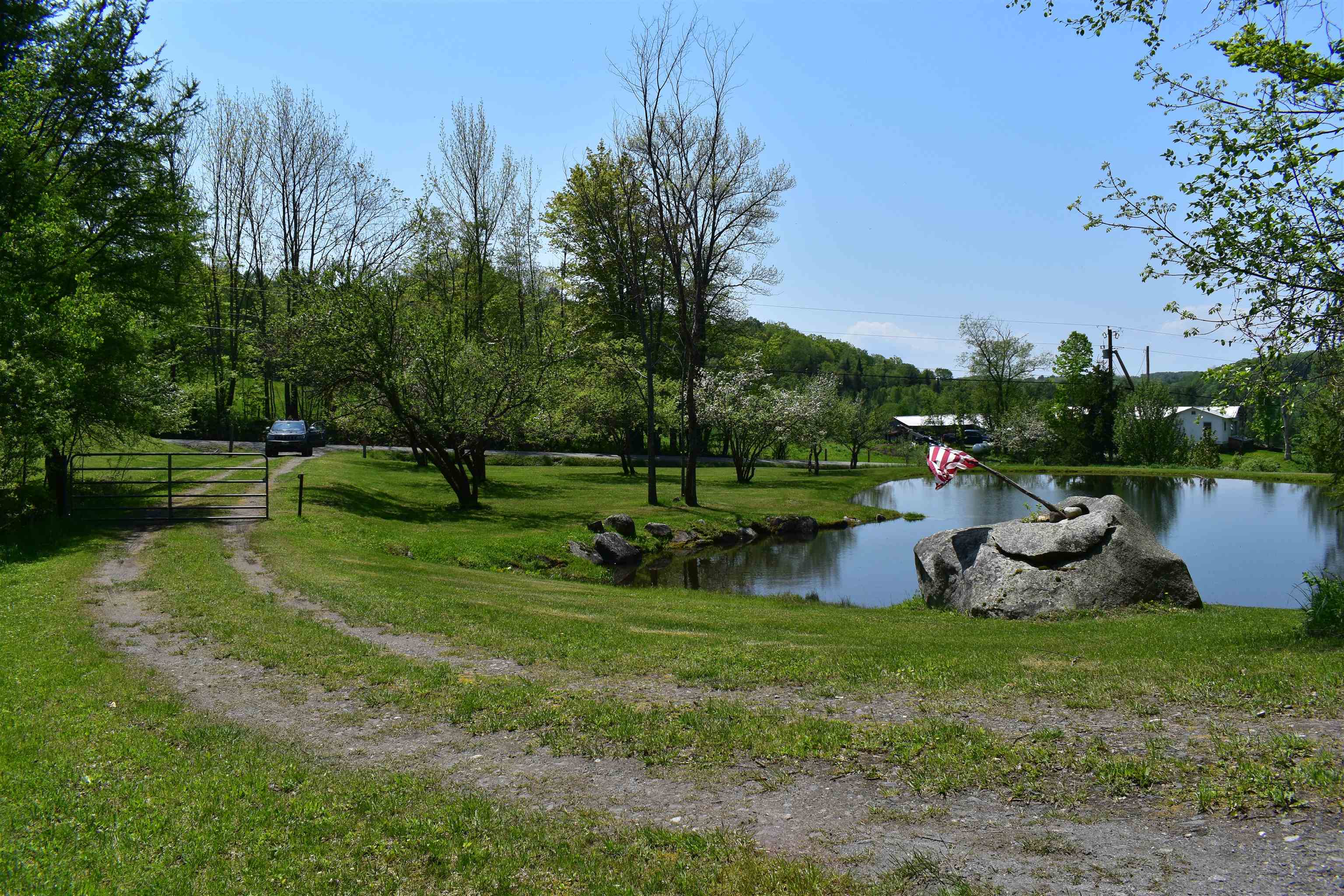 216 Bobbinshop Road Chelsea, VT 05038 - Photo 3 of 40