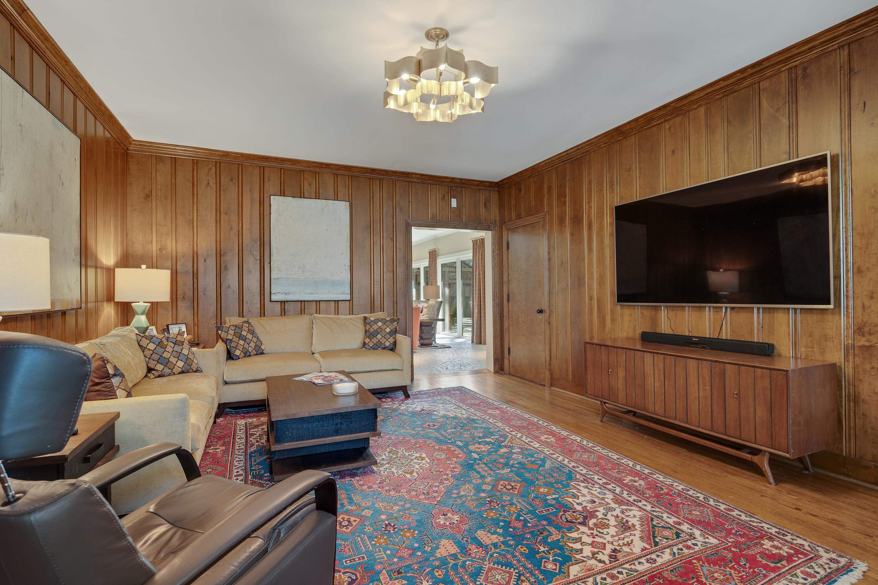 90 North Perkins Road Memphis, TN 38117 - Photo 8 of 25 a living room with furniture and a flat screen tv