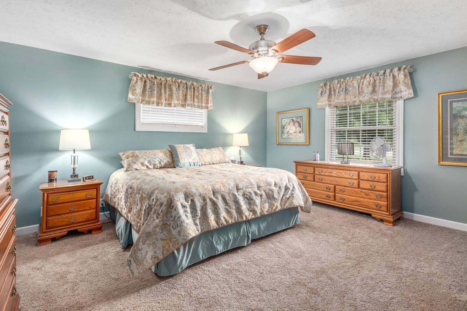 9547 South Harpeth Road Nashville, TN 37221 - Photo 17 of 28 MAster bedroom