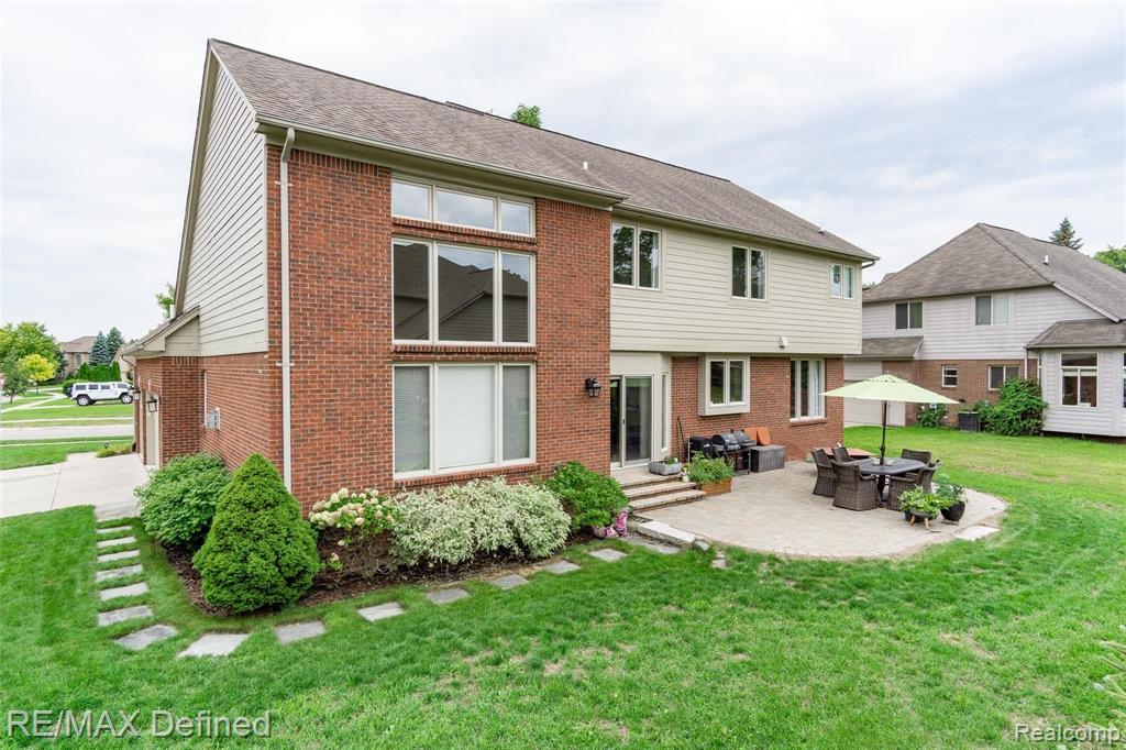 116 Scarborough Lane Rochester Hills, MI 48306 - Photo 51 of 53