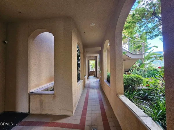 $3,200 | 2930 Fairway Avenue, Unit 105, La Crescenta, CA 91214
