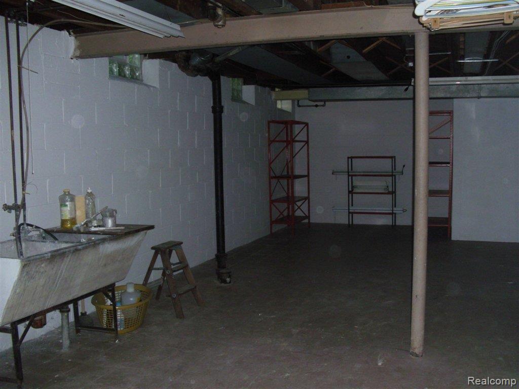 15955 Reedmere Avenue Franklin, MI 48025 - Photo 19 of 19 Huge Basement