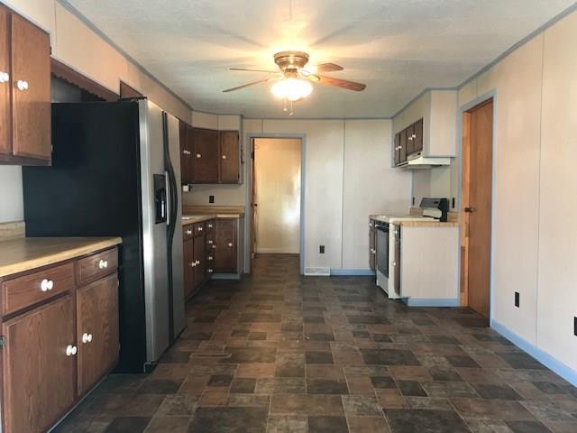 109 Lodge Hall Road Dilliner, PA 15327 - Photo 9 of 25 Gallery Image 9