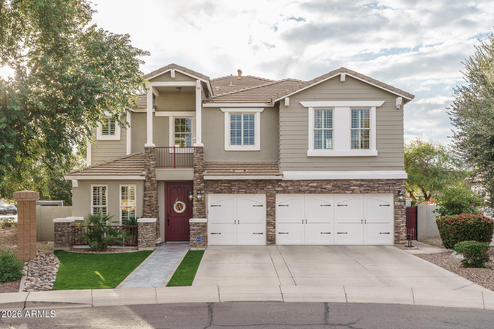 4730 South Robins Way Chandler, AZ 85249 - Photo 1 of 92 1) FRONT OF HOME