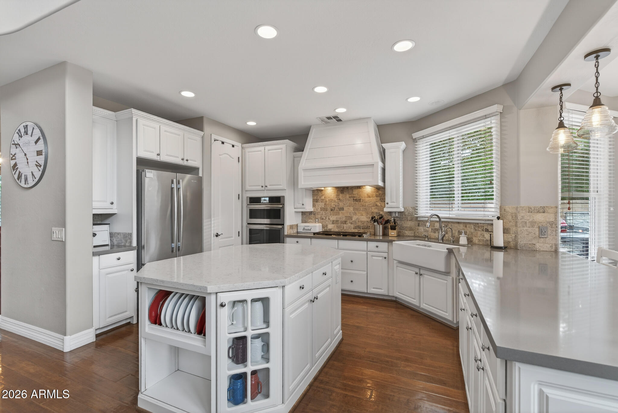 4730 South Robins Way Chandler, AZ 85249 - Photo 8 of 92 8) KITCHEN