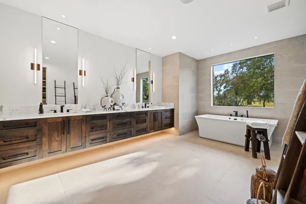 $3,300,000 | 965 Ranch Road 965, Llano, TX 78643