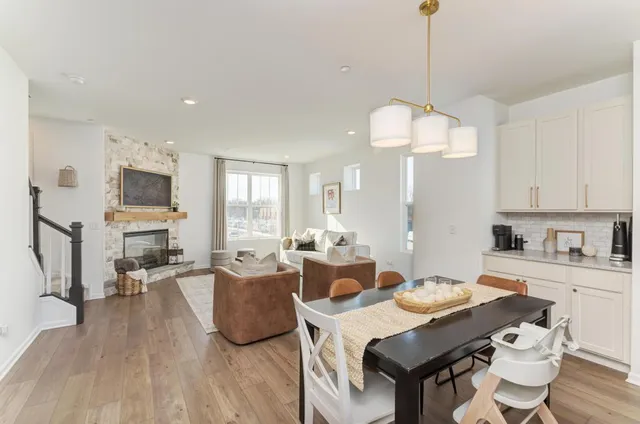 $540,000 | 1030 Bogart Street, Des Plaines, IL 60018