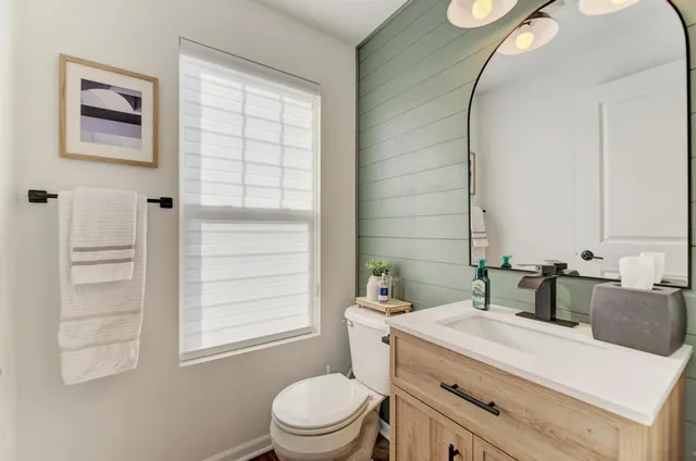 $540,000 | 1030 Bogart Street, Des Plaines, IL 60018