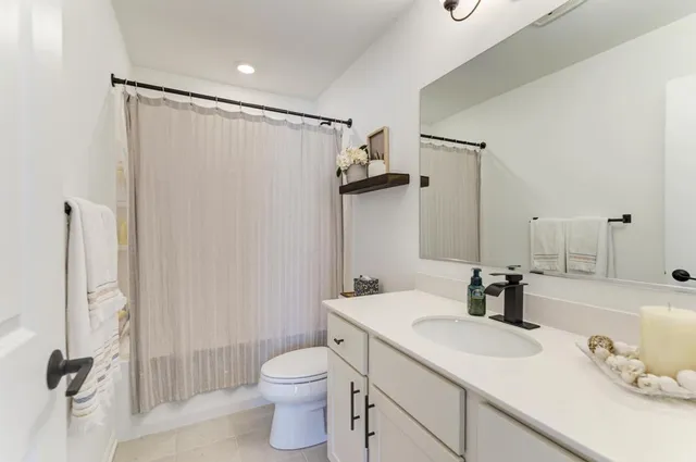 $540,000 | 1030 Bogart Street, Des Plaines, IL 60018