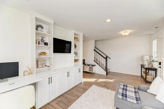 $540,000 | 1030 Bogart Street, Des Plaines, IL 60018