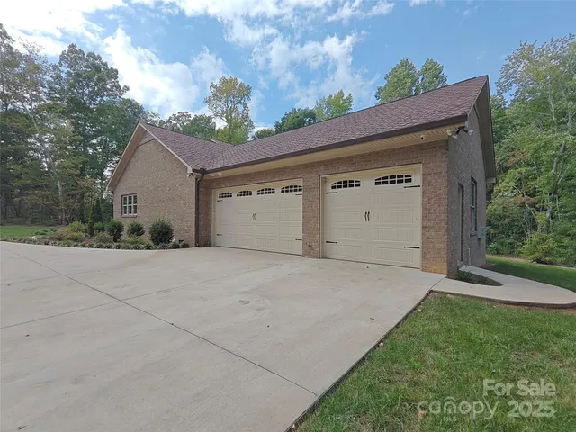 $529,900 | 809 Liberty Road, Gold Hill, NC 28071