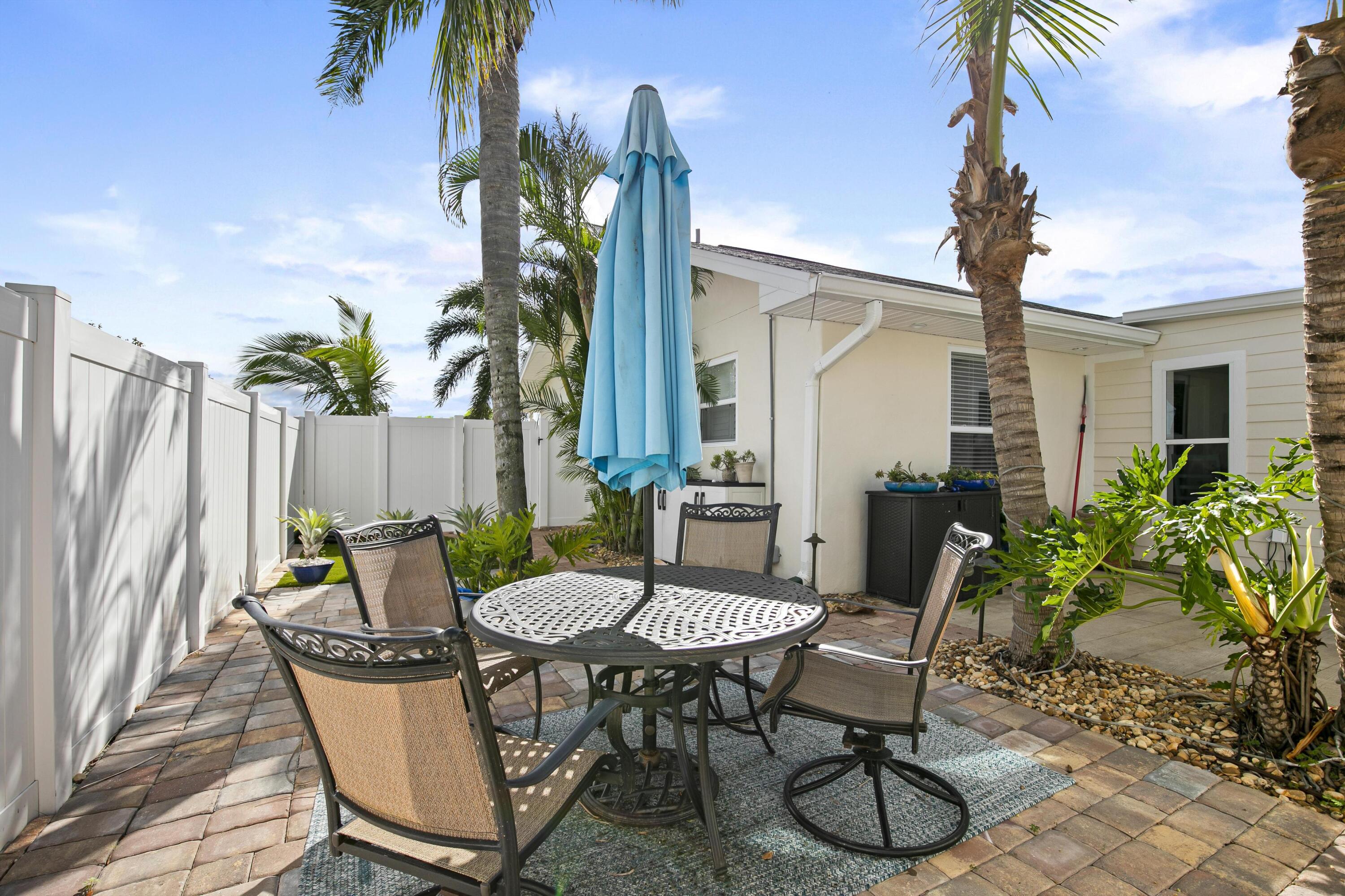 9025 Pomelo Road West Fort Myers, FL 33967 - Photo 20 of 27 a view of a outdoor seating area with furniture