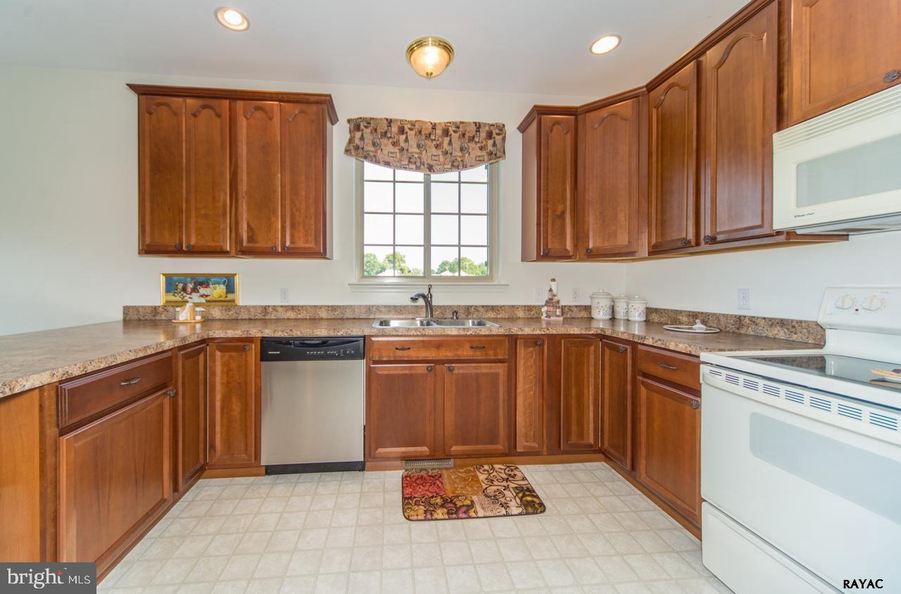 120 Copenhaffer Road York, PA 17404 - Photo 11 of 29 Gallery Image 11