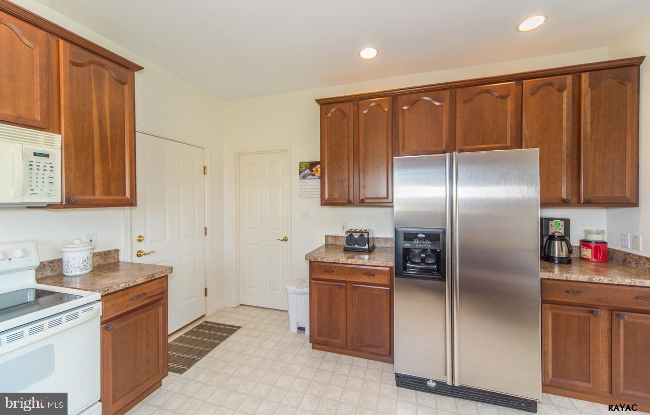 120 Copenhaffer Road York, PA 17404 - Photo 12 of 29 Gallery Image 12