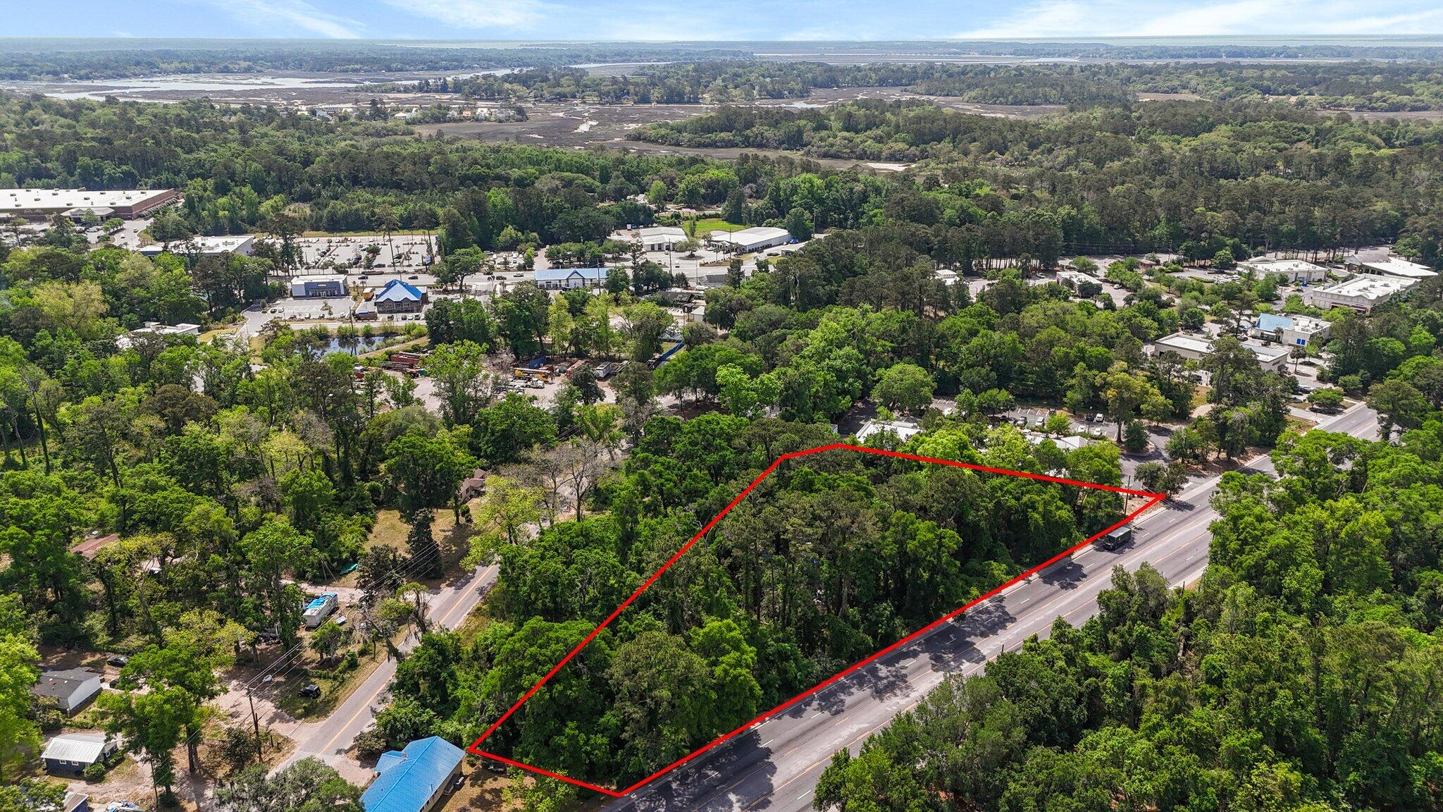 125 Parris Island Beaufort, SC 29906 - Photo 6 of 13 14-web-or-mls-DJI_20250422120940_0006_D