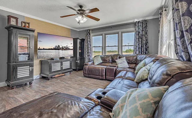 $270,000 | 1506 West 6th Street, McGregor, TX 76657