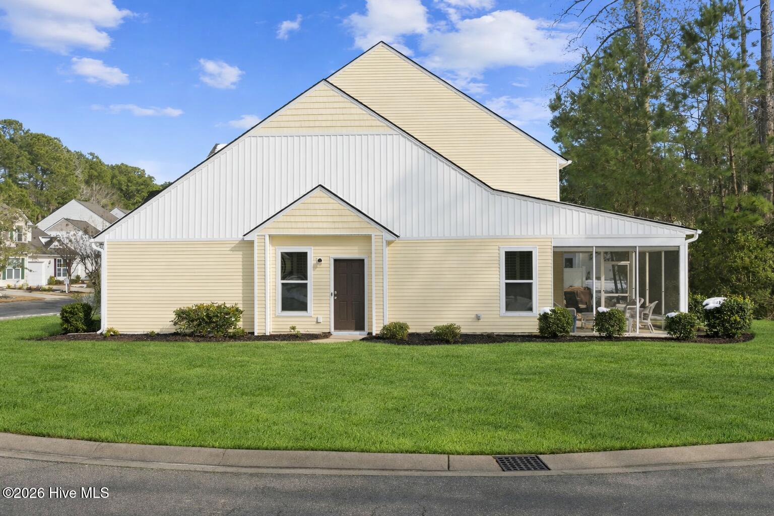 301 Bulkhead Bend Calabash, NC 28467 - Photo 2 of 34 Side