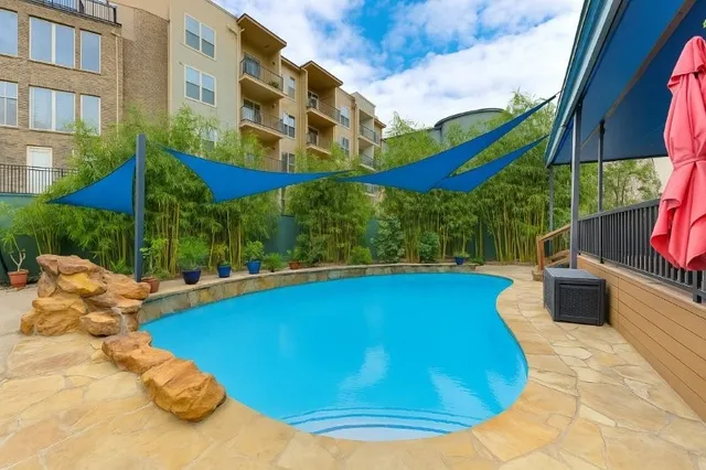 $6,800 | 122 Vieux Carre Drive, Houston, TX 77009