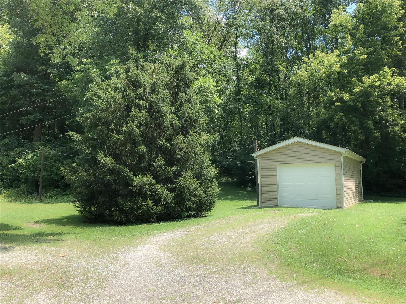 1282 Simmons Road O'Fallon, IL 62269 - Photo 3 of 29