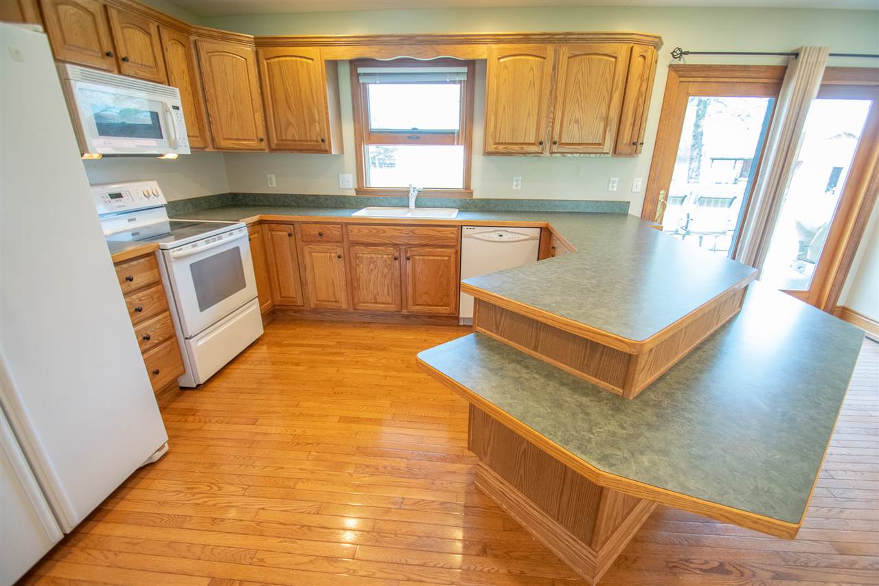 1790 Schust Road Saginaw, MI 48604 - Photo 6 of 36 Gallery Image 6