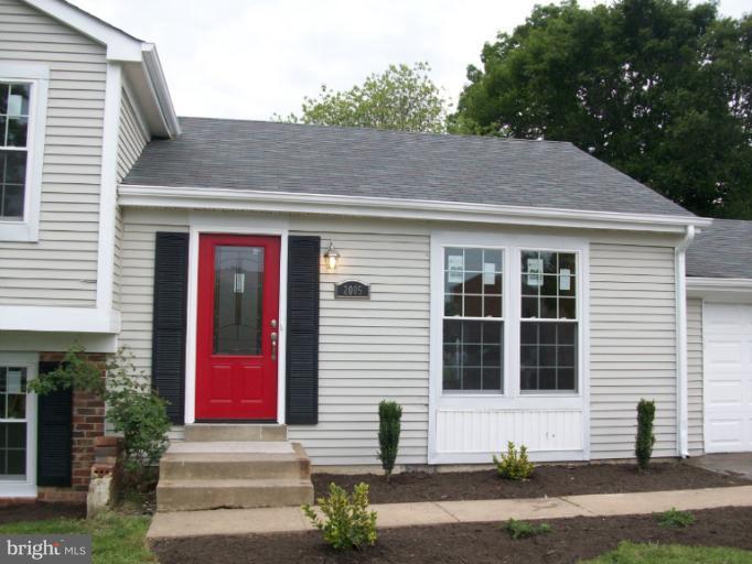 2005 Barrowfield Road Fort Washington, MD 20744 - Photo 10 of 10 Exterior (Front)